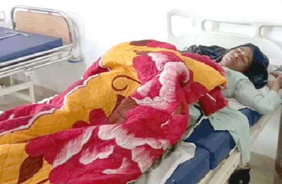 मिट्टी की ढांग गिरने से दो महिलाएं घायल