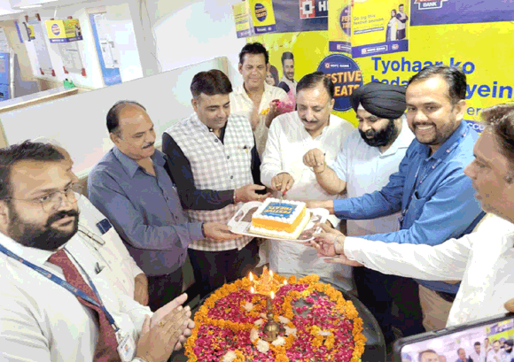नगर विधायक ने एचडीएफसी बैंक के फेस्टिव का शुभारम्भ