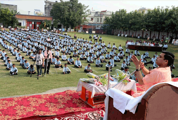 द दून वैली पब्लिक स्कूल मे विद्यार्थियो के मानसिक व शारीरिक उत्थन हेतू ज्ञान सत्र का किया गया आयोजन