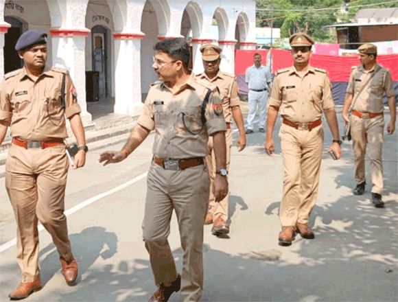 एसएसपी ने लिया चरित्र सत्यापन प्रक्रिया का जायजा