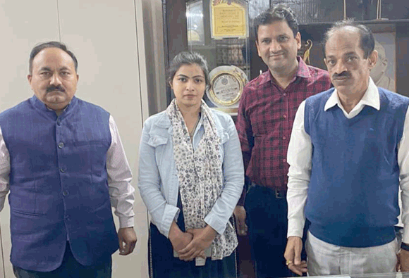 असिस्टेंट प्रोफेसर की उपलब्धि की सराहना की