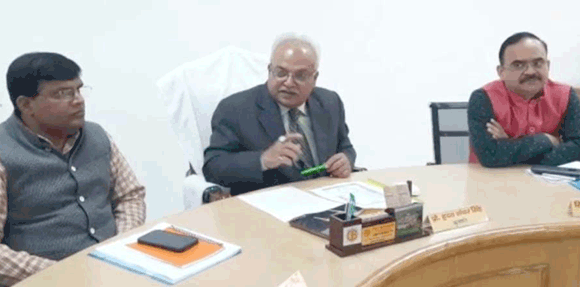 फरवरी माह तक पूरा हो विश्वविद्यालय के भवन निर्माण के प्रथम चरण का कायर्: कुलपति