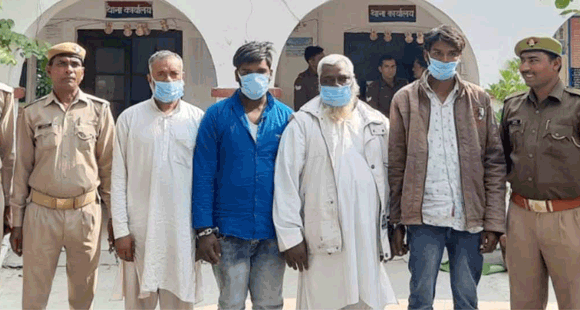 गैंगस्टर एक्ट में वांछित चार आरोपी किए गिरफ्तार