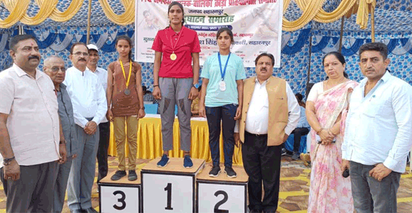 दूसरे दिन भी रहा रामपुर मनिहारान के खिलाडिय़ों का दबदबा
