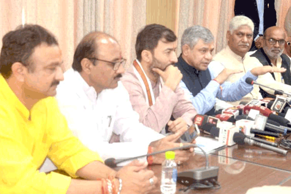 सहारनपुर रेलवे स्टेशन को बनाया जाएगा विश्वस्तरीय: वैष्णव