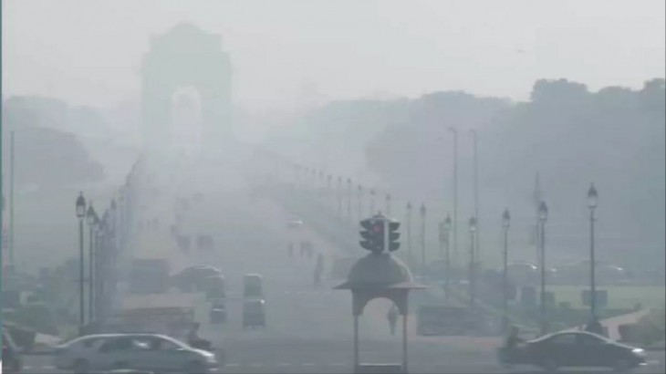 वायु प्रदूषण के चलते नोएडा में 8वीं तक के स्कूल बंद