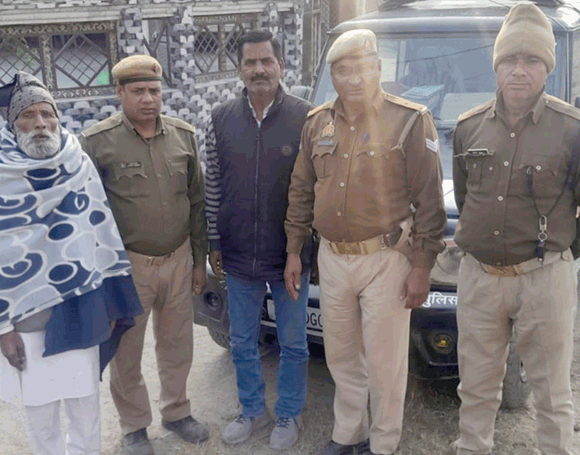 पुलिसकर्मियों ने समझा-बुझाकर युवक को आत्महत्या करने से रोका