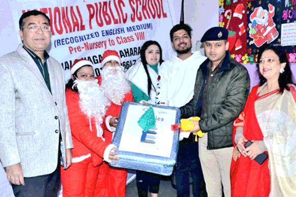 नेशनल पब्लिक स्कूल में किया गया क्रिसमस कार्यक्रम का आयोजन