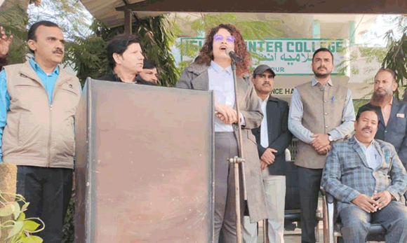 छात्र-छात्राएं माता-पिता को कचरा प्रबंधन के लिए प्रेरित करें: नगरायुक्त