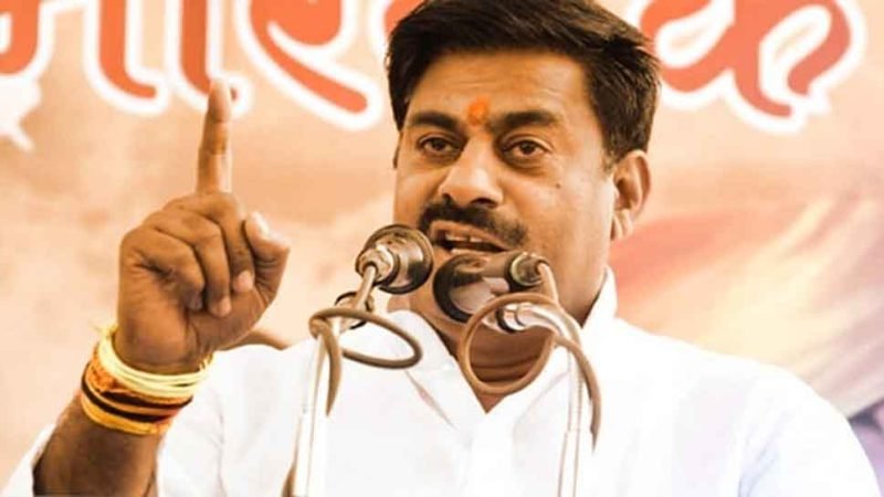 खुद सोनिया के कुत्ते बने हो…कांग्रेस अध्यक्ष खरगे के बयान पर बीजेपी नेता ने खोया आपा