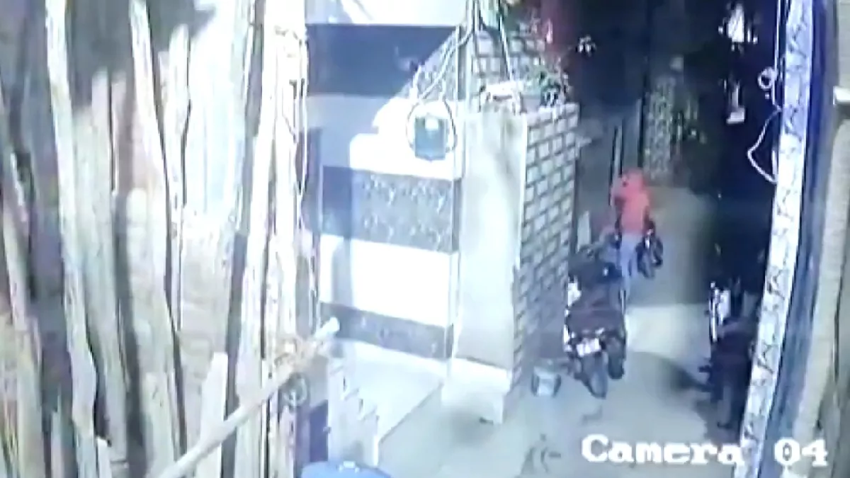 कार हादसे के बाद दोस्त अंजलि को अकेला छोड़ घर लौटी थी निधि? सामने आया CCTV फुटेज
