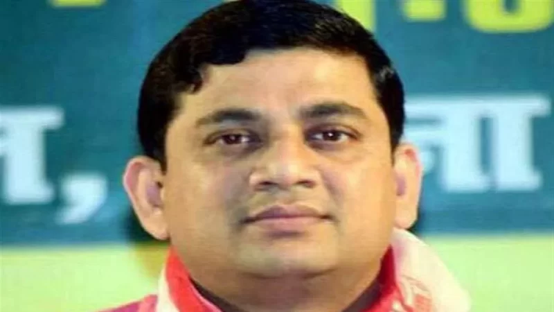 मांझी की पार्टी के प्रवक्ता दानिश रिजवान गिरफ्तार, सुषमा बड़ाईक पर गोली चलाने का आरोप