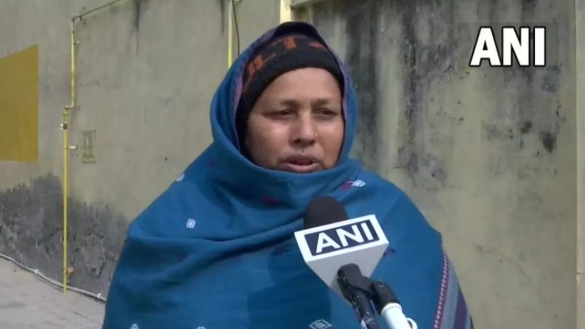 कंझावला केस पर निधि की मां का बयान- बहुत घबराई हुई थी मेरी बेटी, गलत बोल रही मृतका की मां
