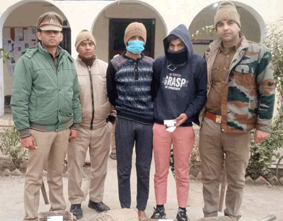 पुलिस के हत्थे चढ़े दो शातिर चोर