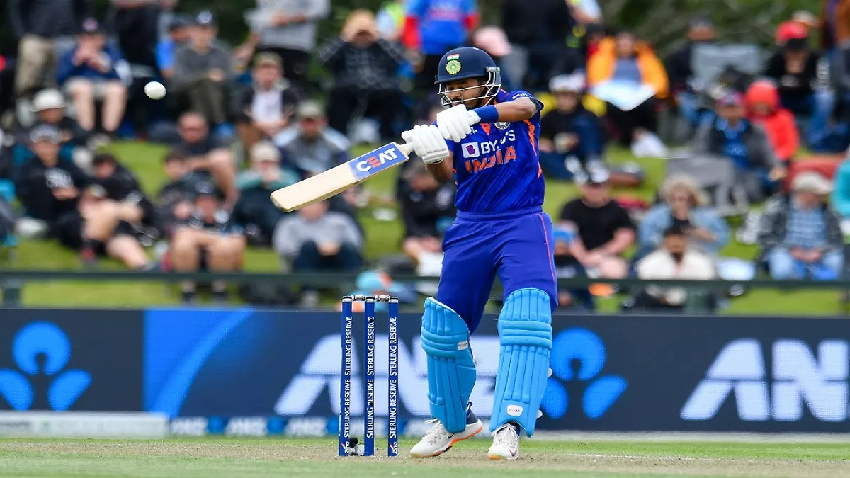 IND vs NZ: न्यूजीलैंड के खिलाफ वनडे सीरीज से बाहर हुए श्रेयस अय्यर, इस बल्लेबाज को किया गया शामिल
