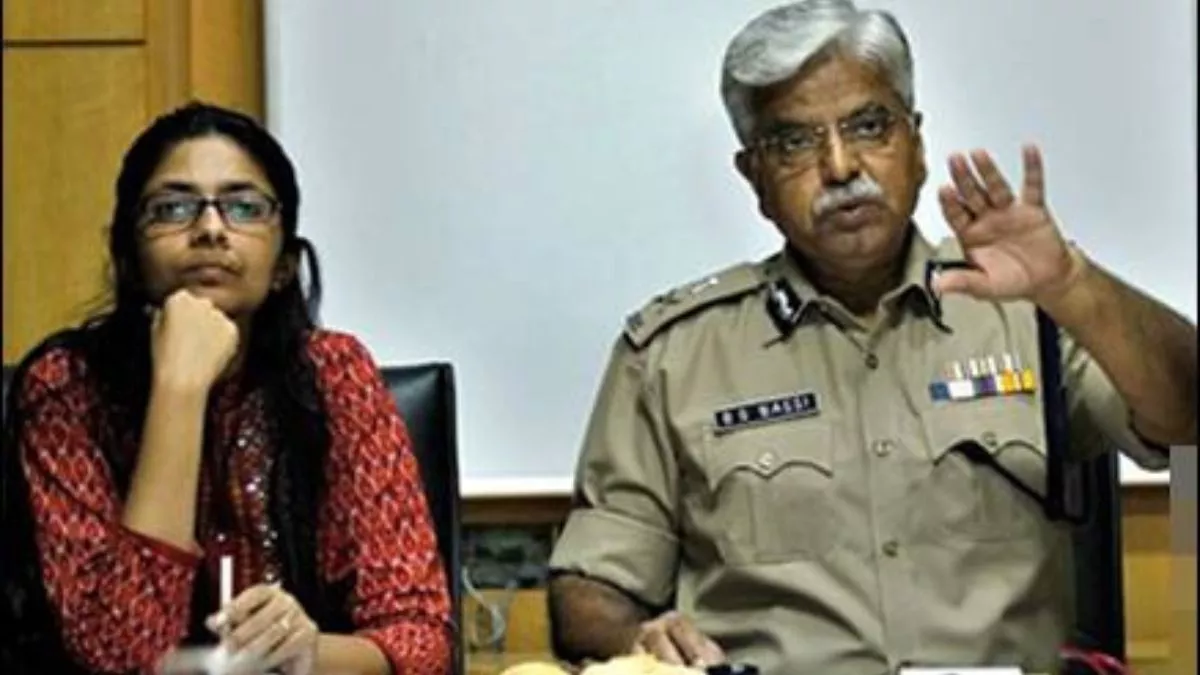 कार चालक ने DCW चीफ स्वाति मालीवाल को 10-15 मीटर तक घसीटा, खिड़की में फंसा था हाथ