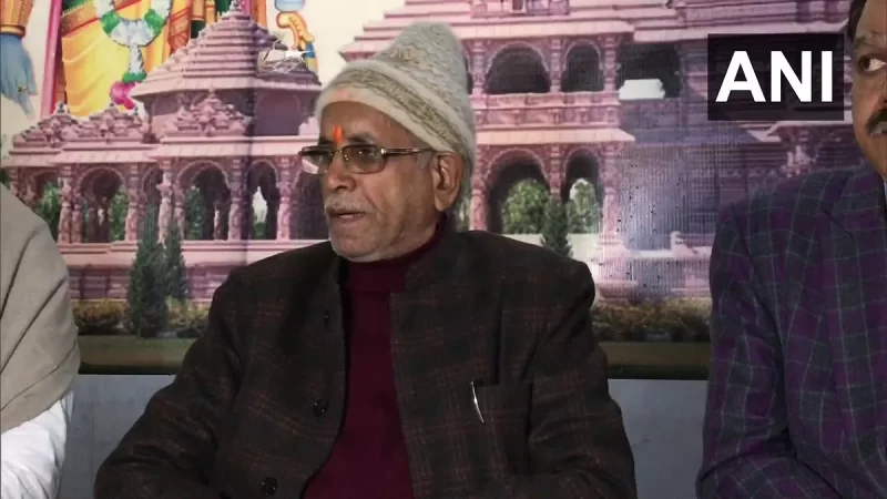 ‘जन्म से आती हैं ईश्वरीय शक्तियां….’ बागेश्वर धाम धीरेंद्र शास्त्री के विवादत मुद्दे पर बोले चंपत राय