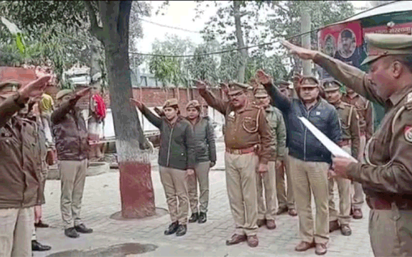 राष्ट्रीय मतदाता दिवपस पर पुलिस अधिकारियों ने ली शपथ