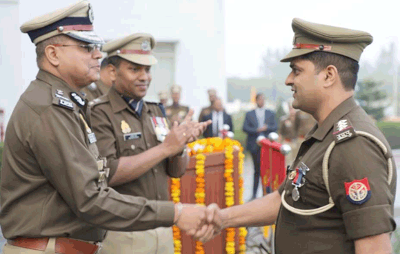 एटीएस निरीक्षक को शौर्य पुरस्कार मिलने पर जताया हर्ष