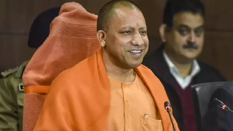 सीएम योगी आद‍ित्‍यनाथ बोले- अच्छे नंबरों के लिए विद्यार्थियों पर अतिरिक्त दबाव घातक