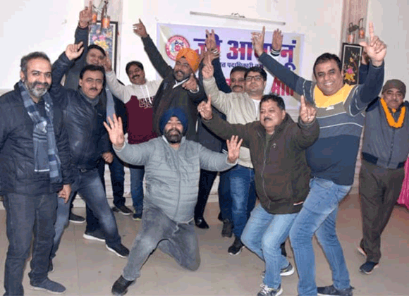 धूमधाम के साथ मनाया लोहड़ी पर्व