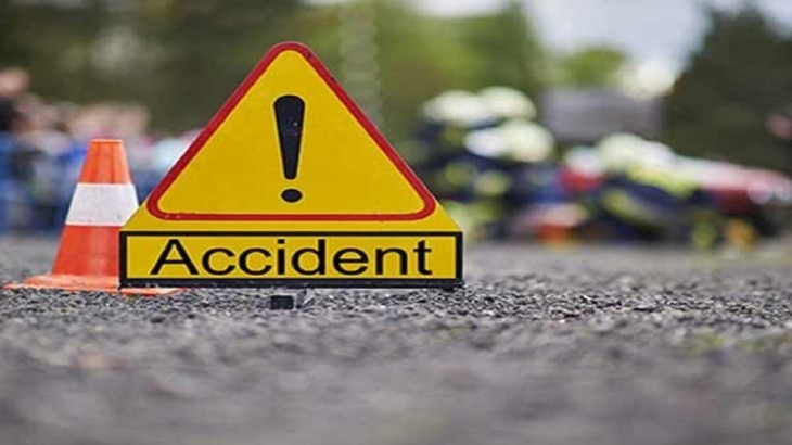 तेज रफ्तार बस एक्सप्रेस-वे से नीचे गिरी, तीन की मौत