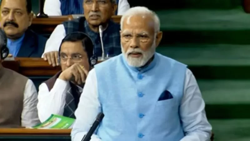 “ये कहकर हम दिल को बहला रहे थे” शायराना अंदाज में पीएम मोदी का विपक्ष पर तंज