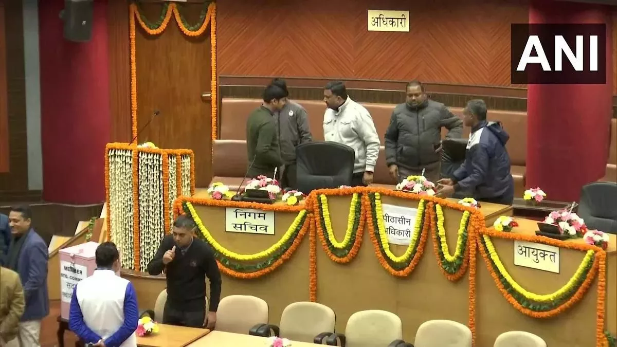 मेयर चुनाव को लेकर सुप्रीम फैसला, पहली बैठक में चुना जाएगा महापौर; 24 घंटों में नोटिस जारी करने के आदेश
