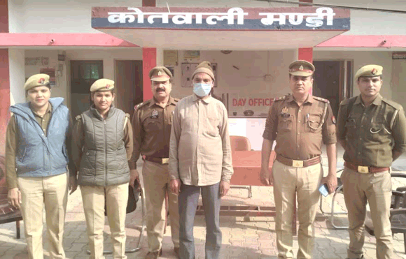 महिलाओं पर फब्तियां कसने वाला आरोपी गिरफ्तार