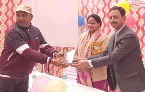बच्चों को शिक्षित बनाने में निभाएं सक्रिय भूमिका: मलिक