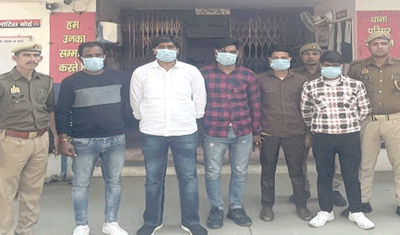 राहगीर के साथ मारपीट करने वाले पांच आरोपी गिरफ्तार