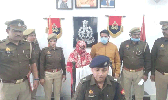 पुलिस ने किया फर्जी बैनामा करने वाले गिरेाह का भंडाफोड़, महिला समेत दो गिरफ्तार