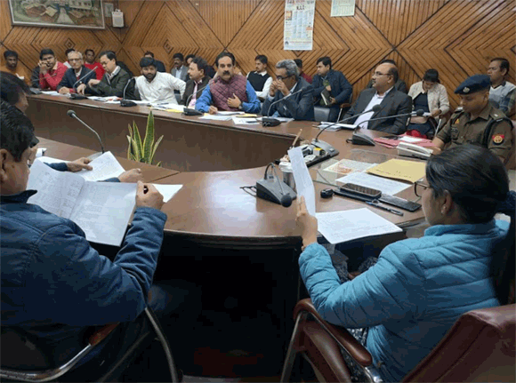 अपरजिलाधिकारी की अध्यक्षता में हुई व्यापार बंधु की बैठक