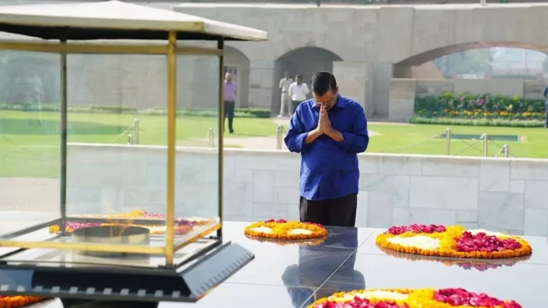 सिसोदिया की गिरफ्तारी के चलते केजरीवाल नहीं मना रहे होली, पूरा दिन करेंगे ध्यान; पहुंचे राजघाट