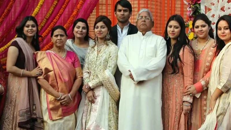 53 लाख कैश, डॉलर, सोना-चांदी… लालू यादव के बेटे-बेटियों के घर से ED को क्या-क्या मिला?