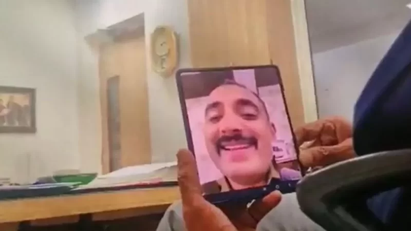 ‘क्या बदलेगी बुलडोजर की दिशा’, घूस लेते IPS अफसर का VIDEO शेयर कर अखिलेश ने CM योगी पर कसा तंज