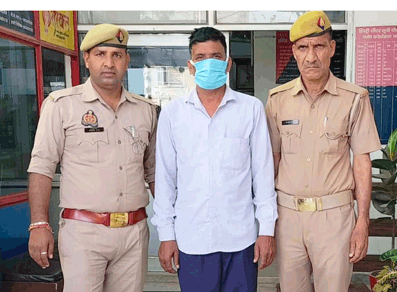 हत्यारोपी को फरार कराने वाले पिता को किया गिरफ्तार