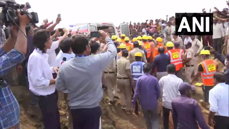 60 फीट गहरे बोरवेल में गिरे 8 साल के लोकेश की मौत, 24 घंटे चला था रेस्क्यू ऑपरेशन