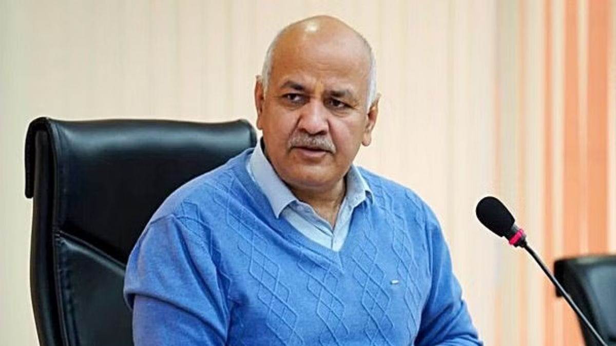 शराब घोटाले के बाद जासूसी कांड में मनीष सिसोदिया के खिलाफ CBI ने दर्ज की FIR, केजरीवाल बोले- देश के लिए दुखद!