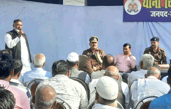 आपस में मिलजुलकर मनाएं त्यौहार: एसडीएम