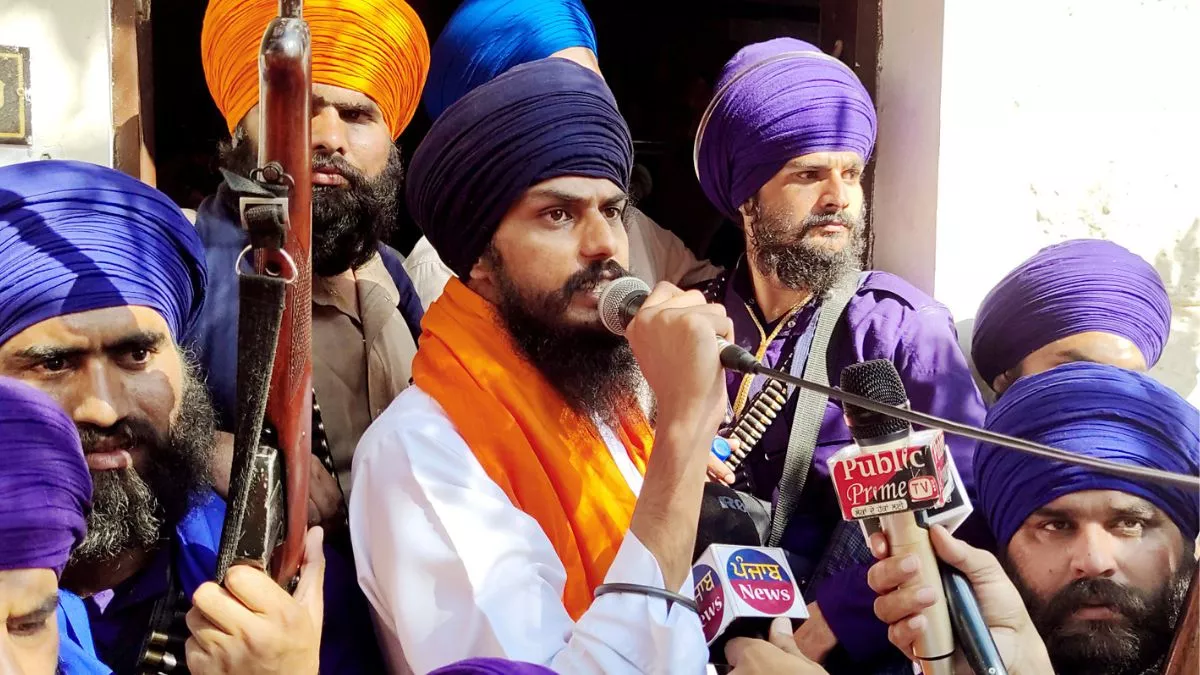 कांग्रेस अमृतपाल मामले में फूंक-फूंक कर रख रही कदम, पंजाब में माहौल बेहद तनावपूर्ण