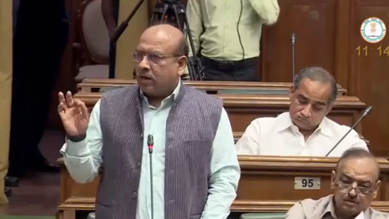 एक साल के लिए सदन से निकाले गए BJP विधायक विजेंद्र गुप्ता, विधानसभा में अध्यक्ष से बहस करने का आरोप