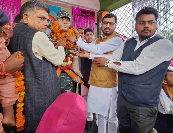 रामखेड़ी में किया शहीद अनुज की प्रतिमा का अनावरण