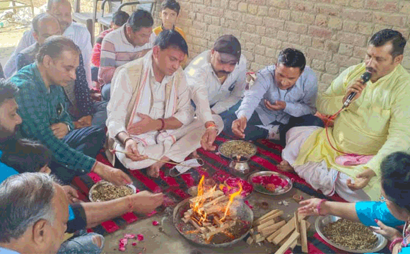 व्यापारियों ने हवन-यज्ञ के साथ किया भारतीय नववर्ष का स्वागत