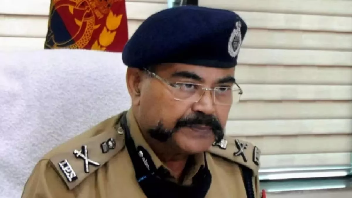 एडीजी प्रशांत कुमार बोले- अतीक के दोनों नाबालिग बेटे सुरक्षित, गिरोह की अब तक 1168 करोड़ की संपत्ति जब्त