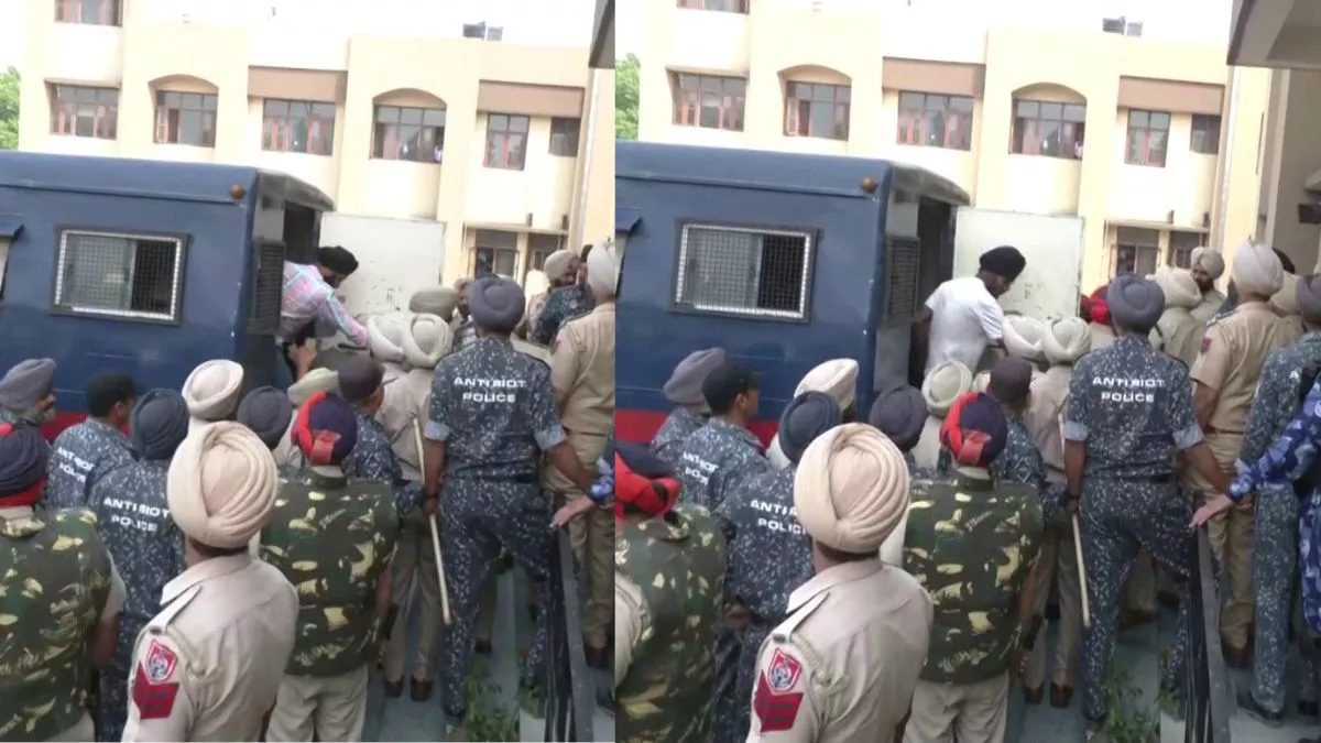 भगोड़े अमृतपाल के 11 साथियों को न्यायिक हिरासत, पंजाब के इन जिलों में इंटरनेट सेवा हुई बहाल