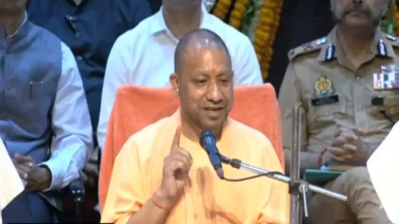 योगी सरकार 2.0 का एक वर्ष पूरा, मुख्‍यमंत्री ने ग‍िनाईं उपलब्धियां, बोले- यूपी व‍िकास की दौड़ में नंबर एक पर