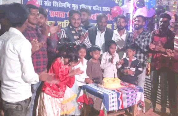 रंगारंग प्रस्तुतियों के साथ मनाया सैंटर का पहला स्थापना दिवस