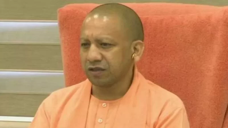 UP में अब इस आयोग के तहत होगी शिक्षकों की भर्ती, विधेयक को लेकर सीएम योगी ने अधिकारियों के साथ की बैठक