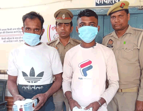 पुलिस ने दो चरस तस्करों समेत तीन आरोपी दबोचे